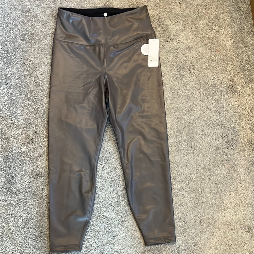 Yogalicious Lady Love Ankle Tight Faux Leather NWT Gray Super High Rise Leggings